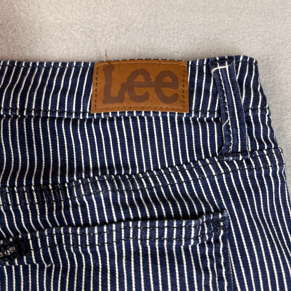 Lee Shorts Womens 14 Blue White Striped Regular Fit Mid Rise Summer Casual - Picture 10 of 16